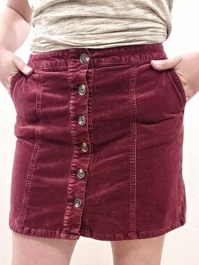 Maurices Burgundy Corduroy Button Front Skirt Size 6|Academia 90s Inspired Retro
